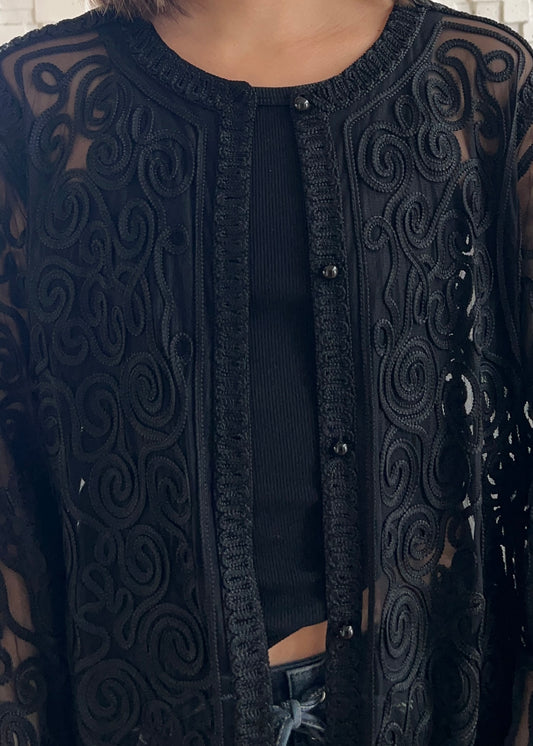 SHEER JACKET CON BORDADOS