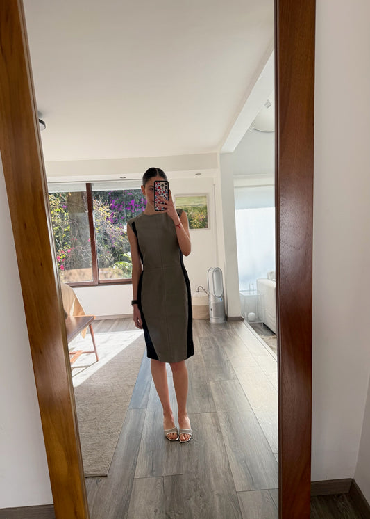 VESTIDO MIDI DE PIEL GRIS