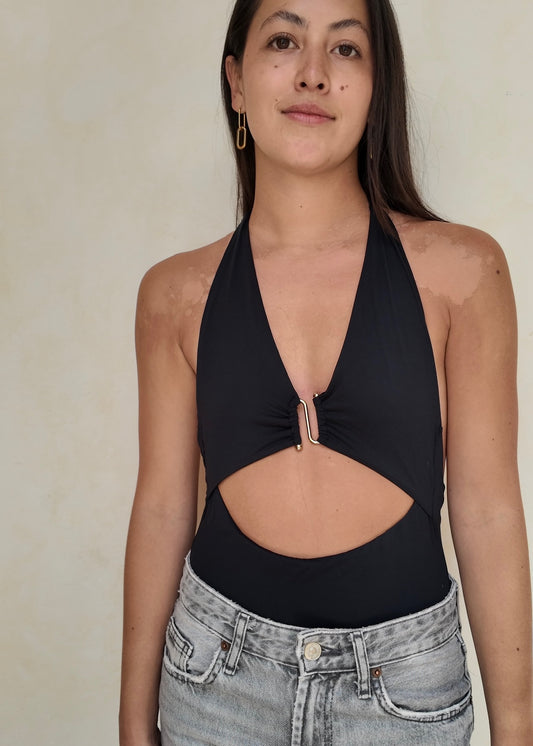 BODYSUIT NEGRO CON CUT OUT