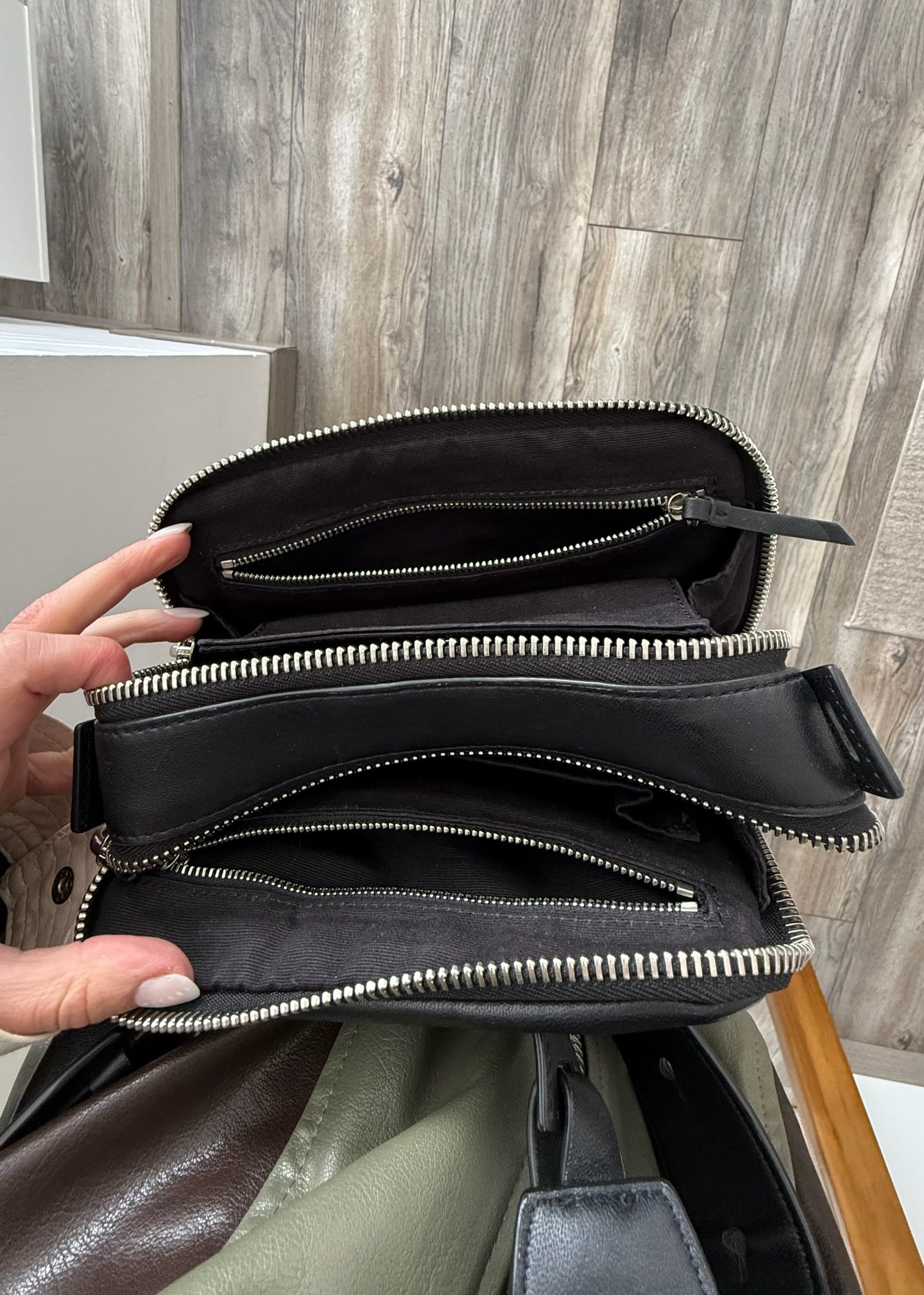 BOLSA CROSSBODY NEGRA