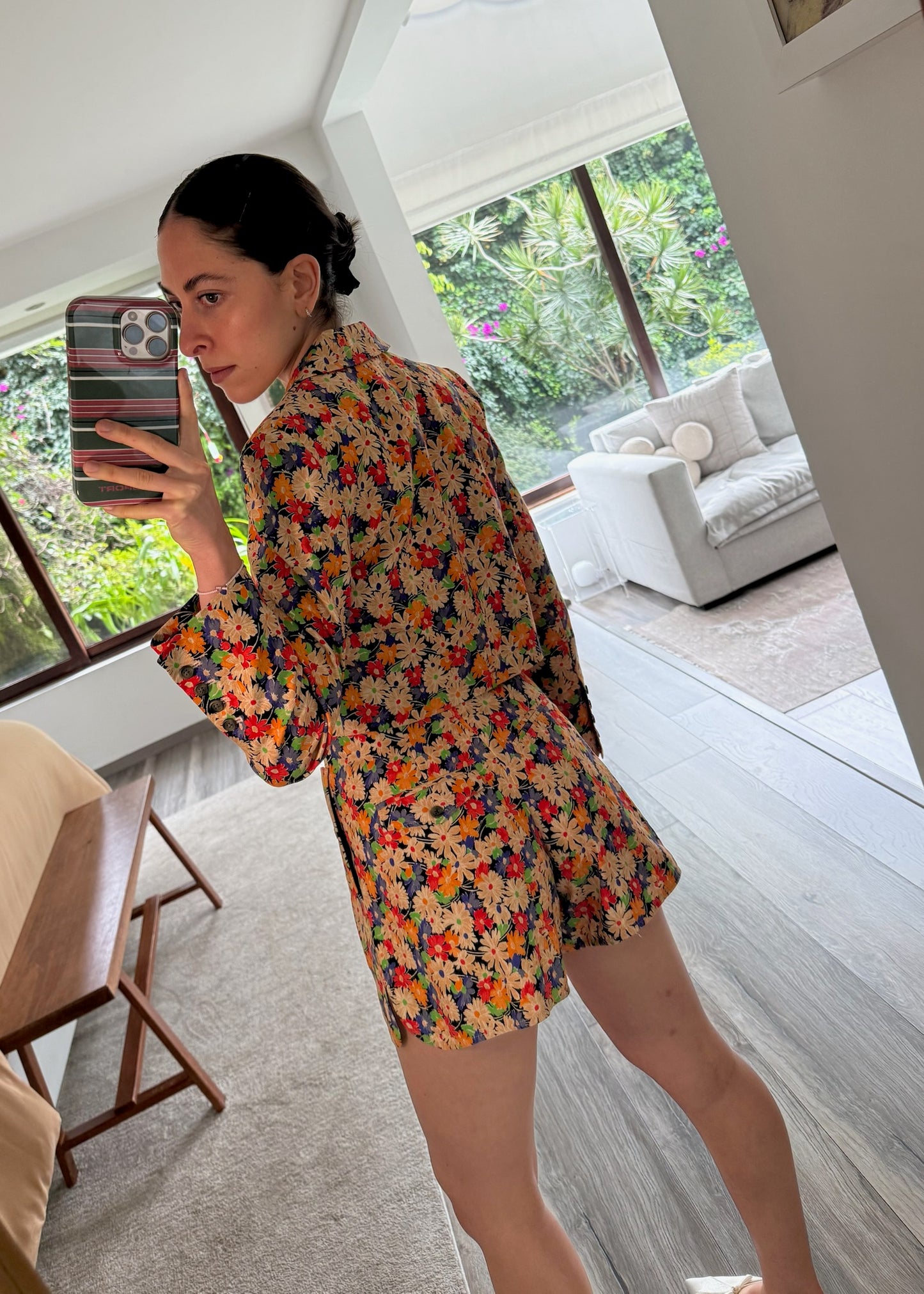 SET FLOREADO SACO Y SHORT