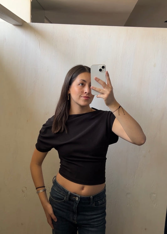 TOP ASIMÉTRICO NEGRO