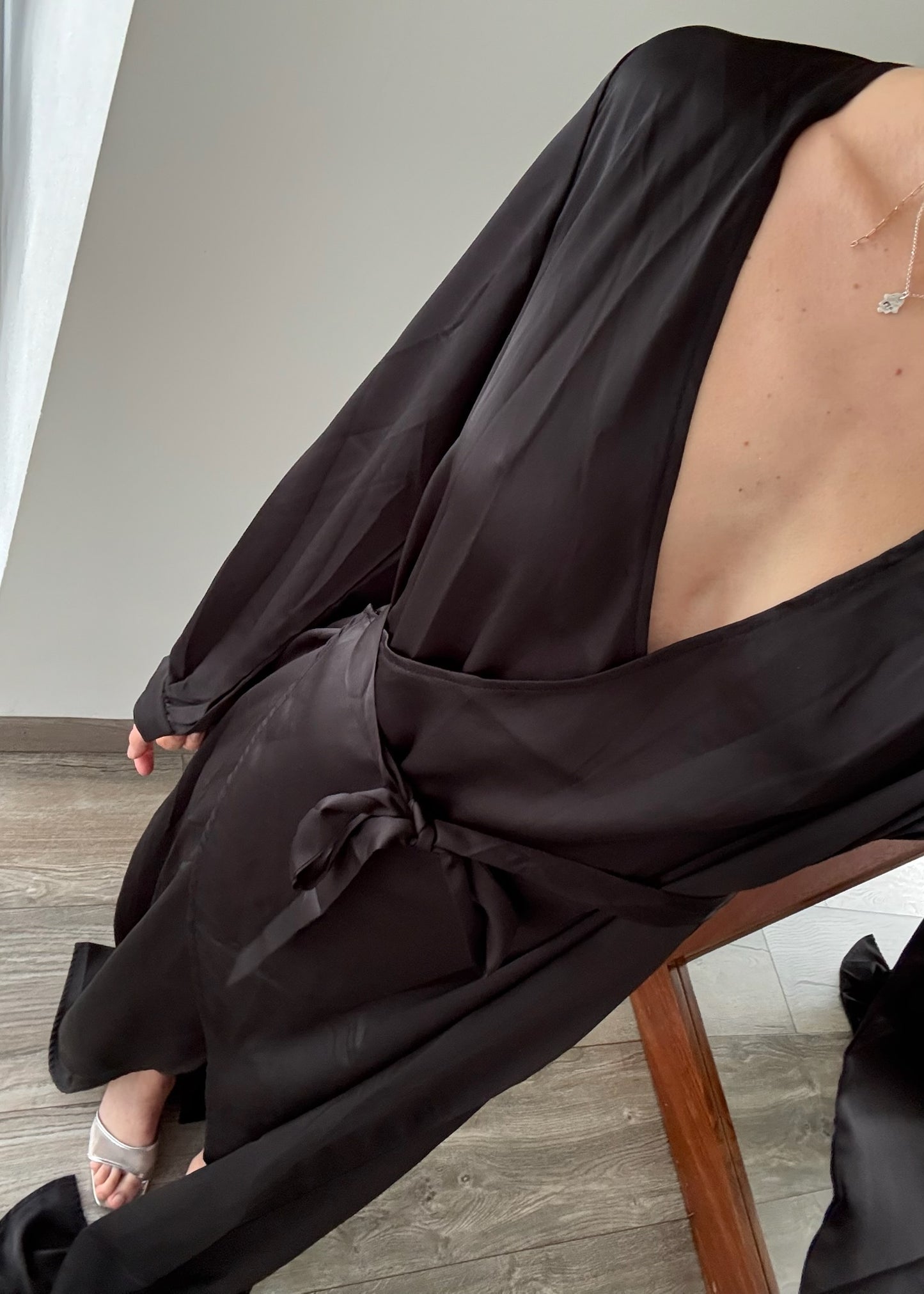 VESTIDO SILKY WRAP UP