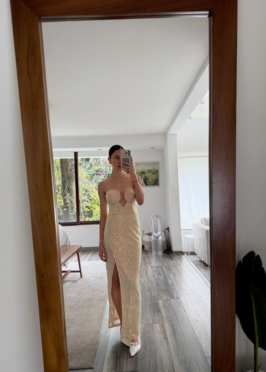 VESTIDO MIDI STRAPLESS CON LENTEJUELAS