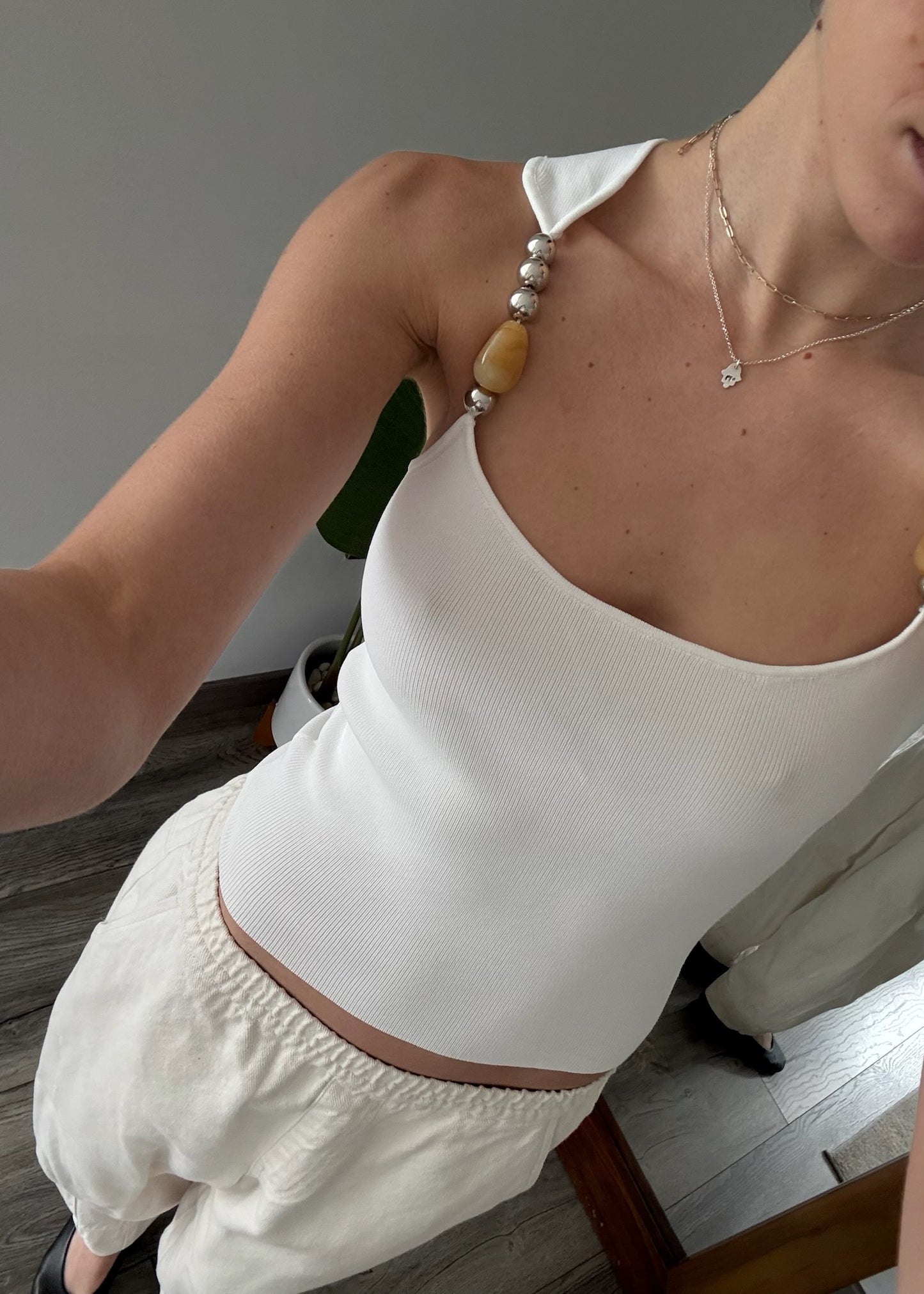 TOP BLANCO CON PIEDRITAS