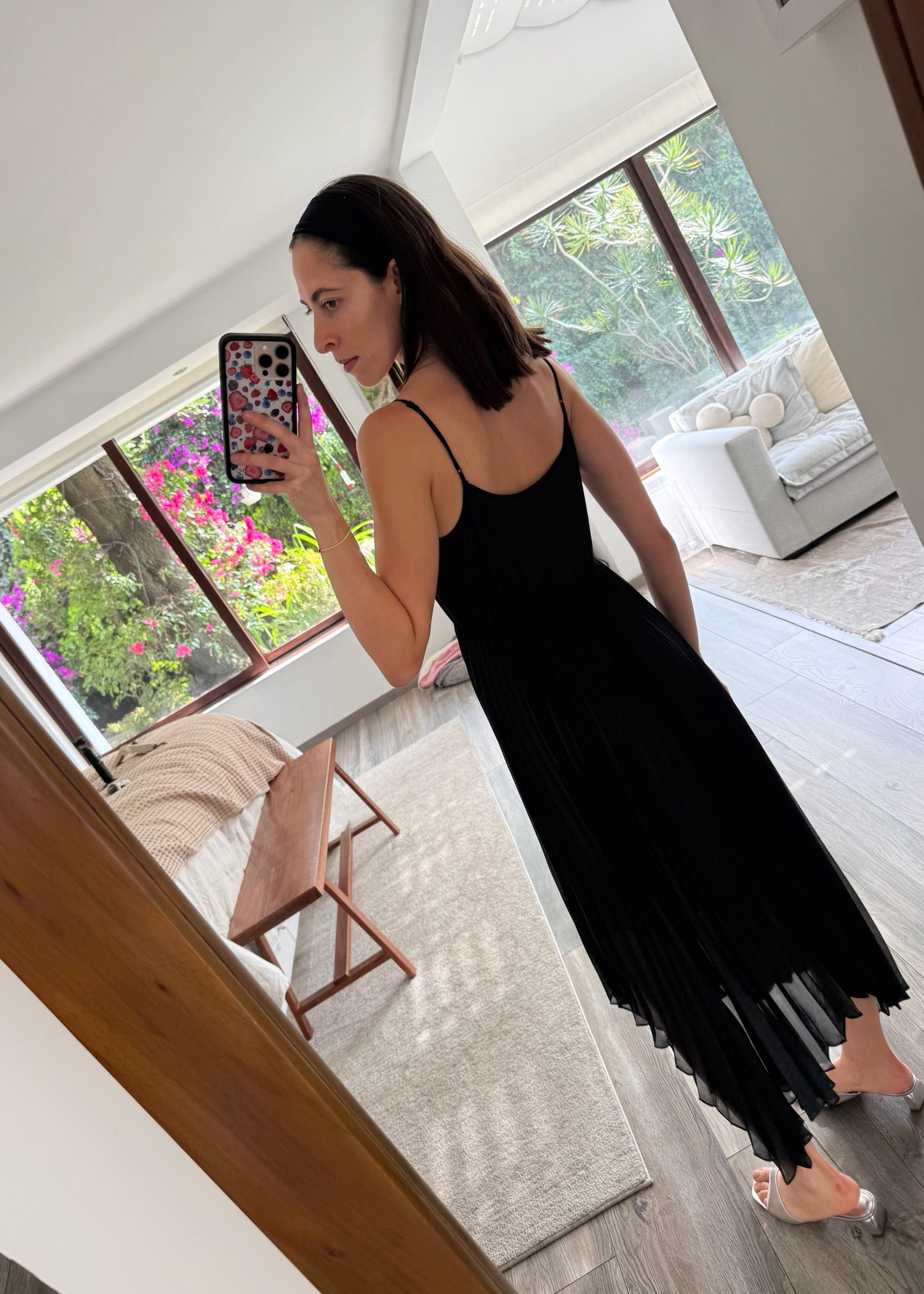 VESTIDO NEGRO PLIZADO