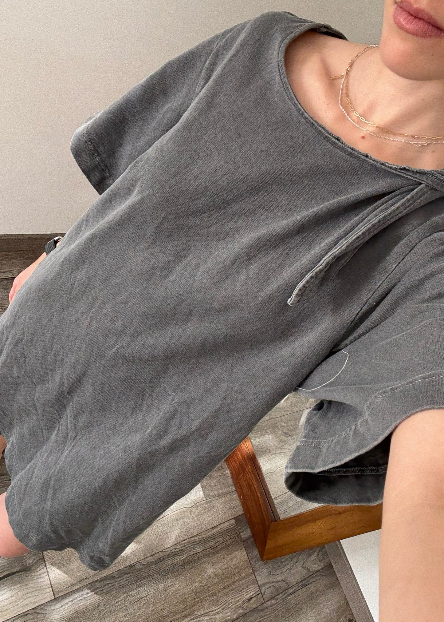 T-SHIRT DRESS GRIS