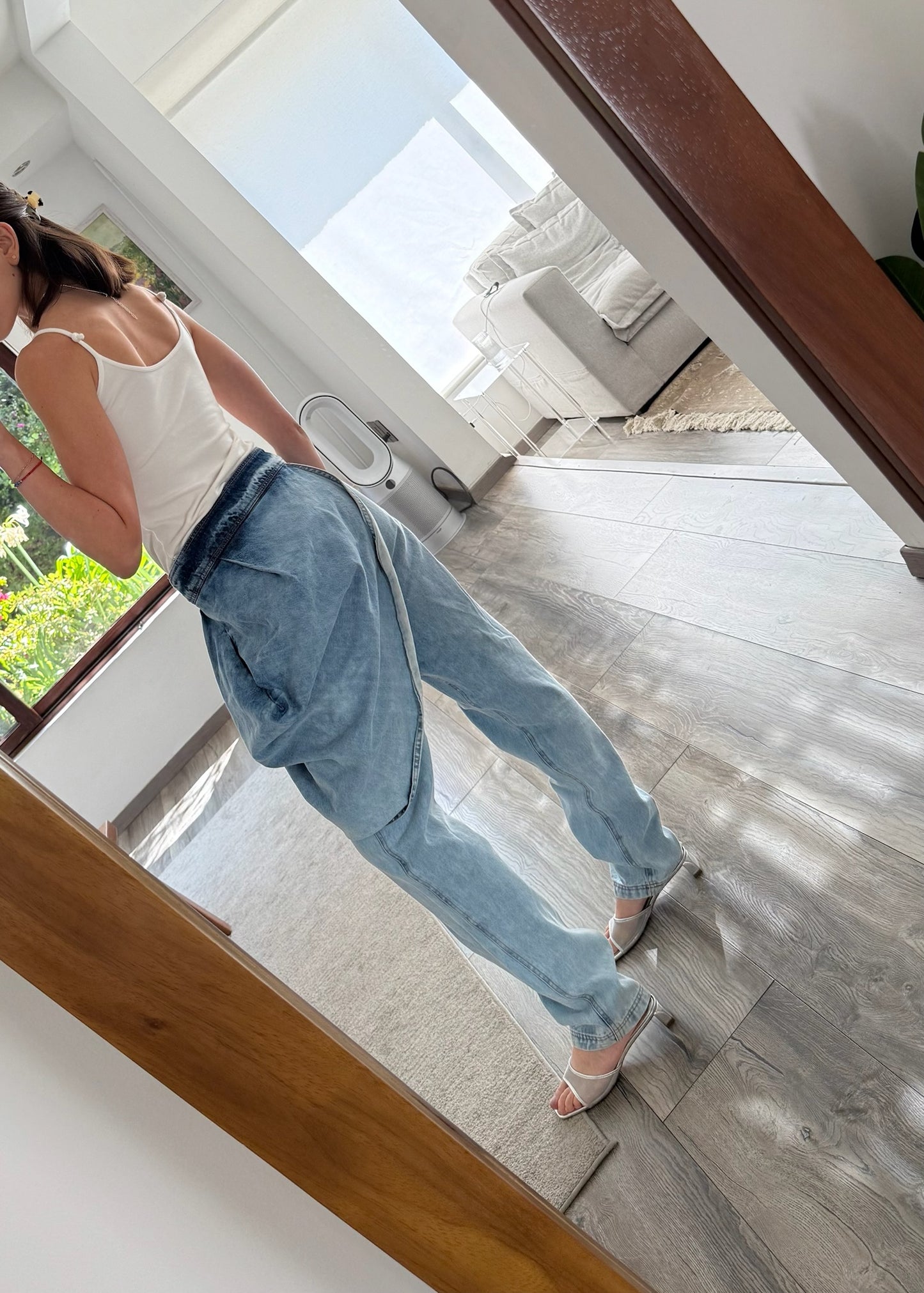 JEANS CON TIPO FALDA