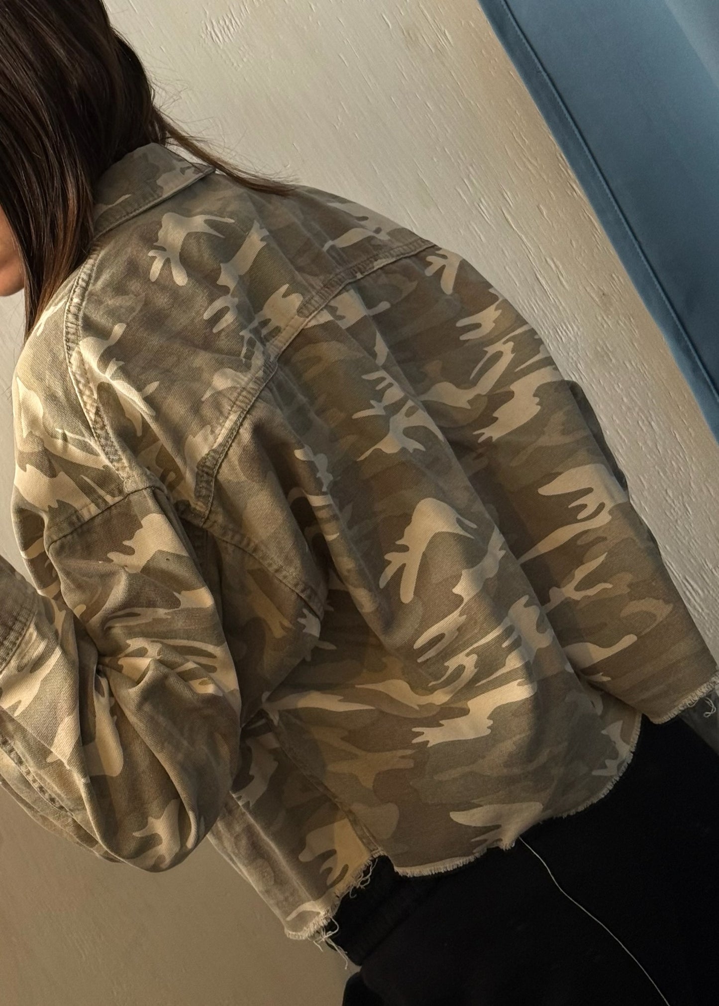 CHAMARRA DENIM CAMO PRINT