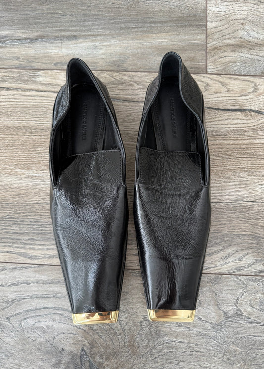 LOAFERS NEGROS CON PUNTA RECTA
