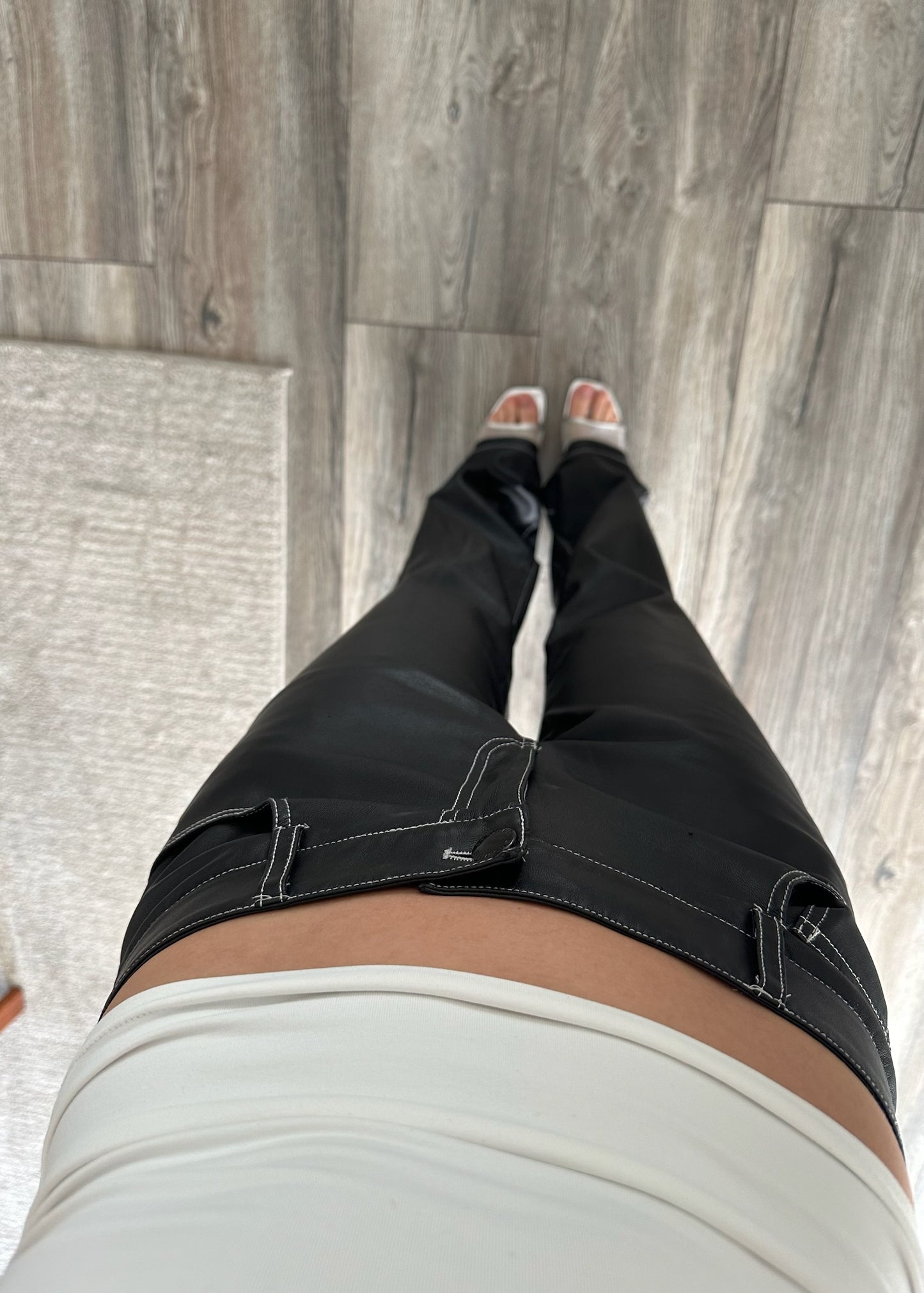 PANTALON NEGRO DE FAUX LEATHER