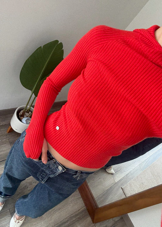 SUÉTER ROJO CON GORRO