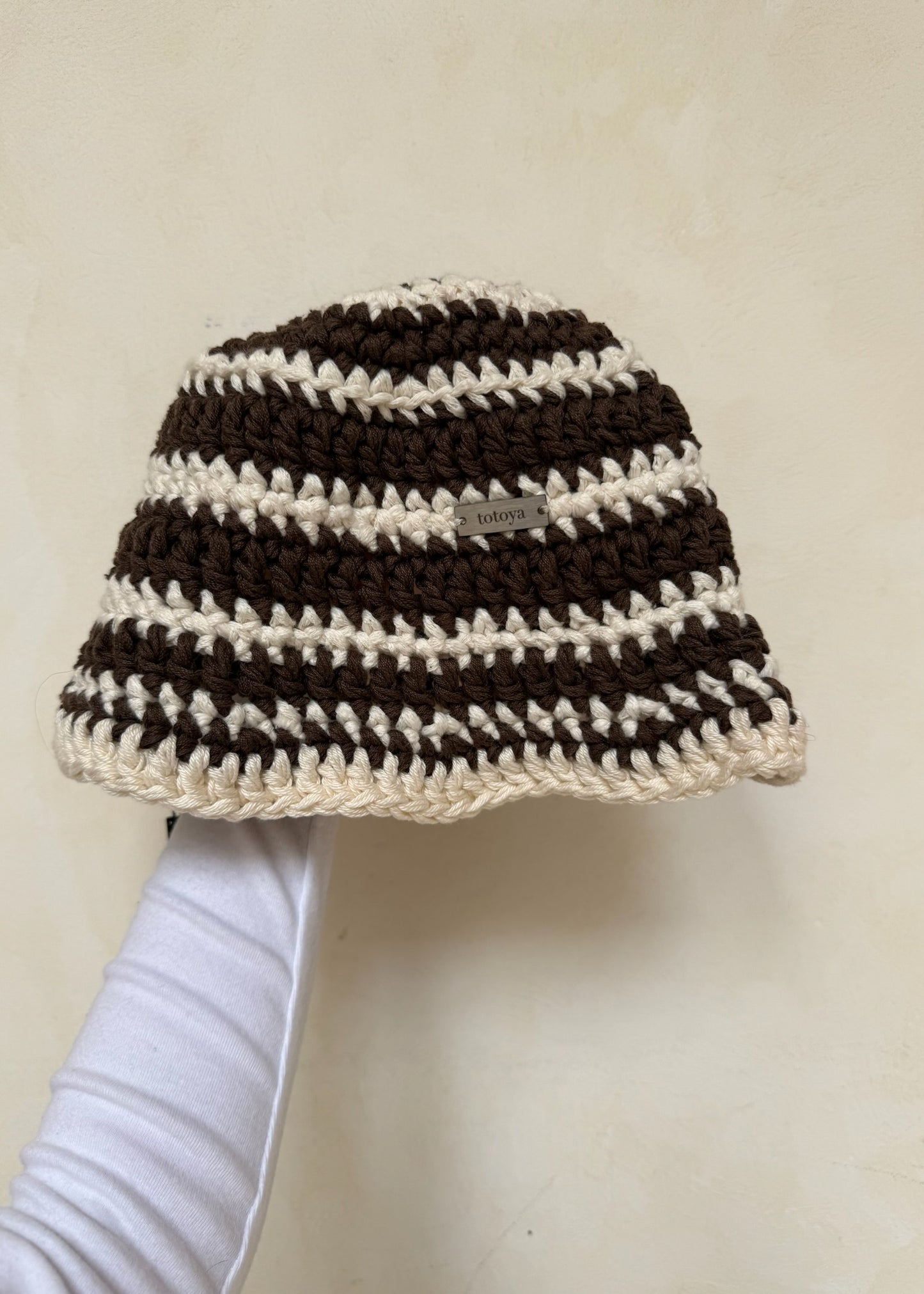 BUCKET HAT DE KNIT