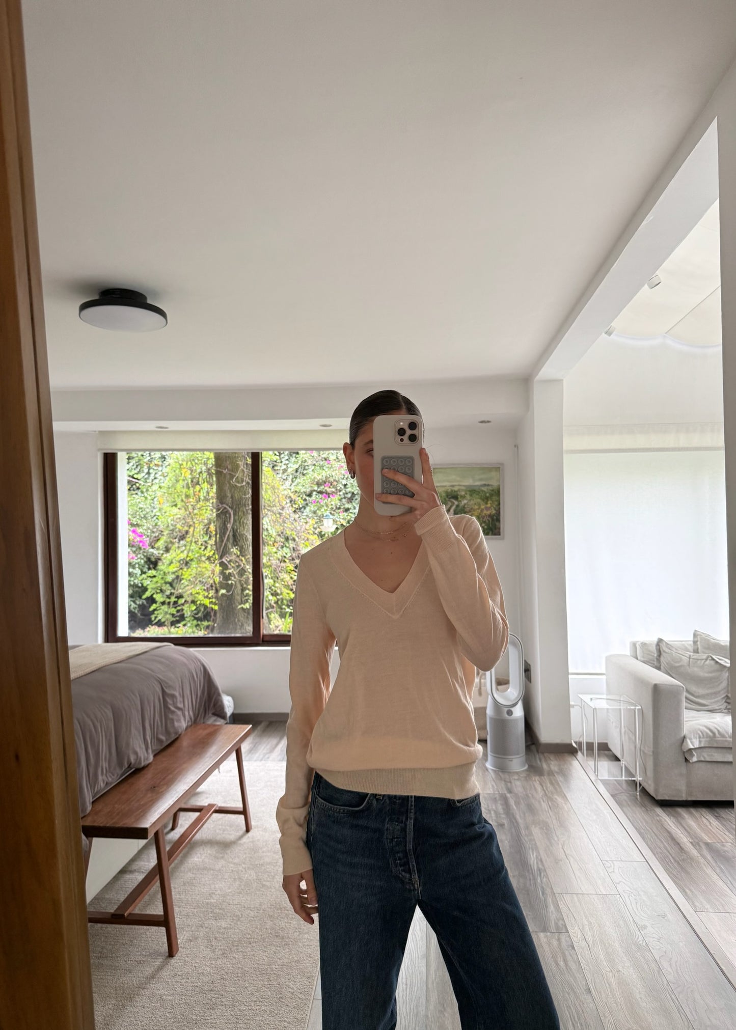 SUÉTER V NECK DE LANA