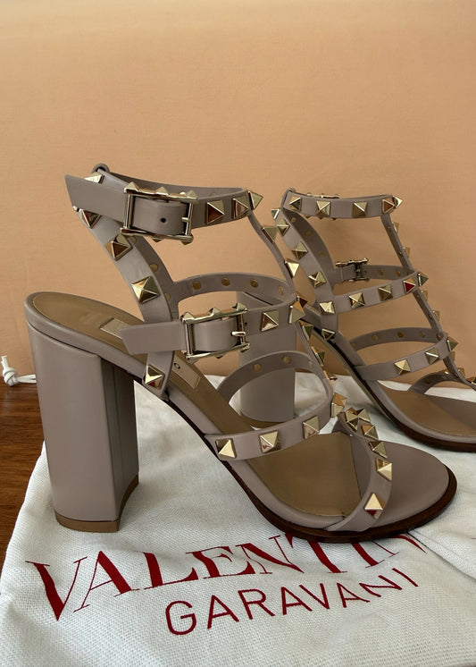 SANDALIAS RUCKSTUD