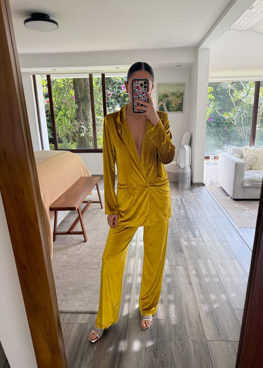 SUIT MUSTARD VELVET