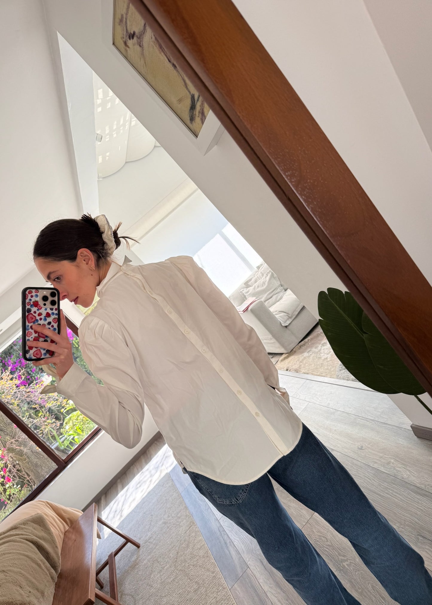 CAMISA BLANCA CON CUELLO