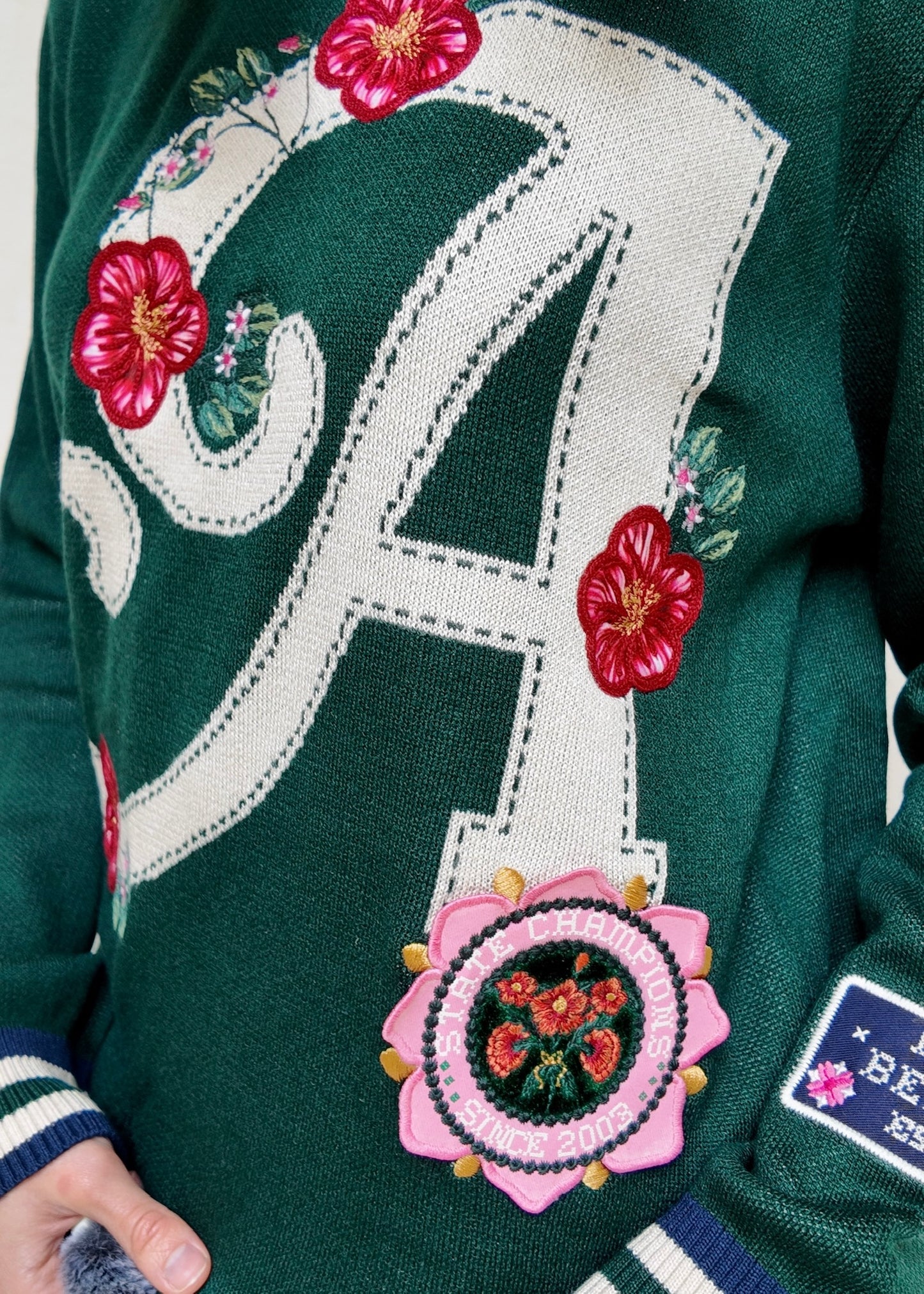 CREWNECK VERDE CON FLORES