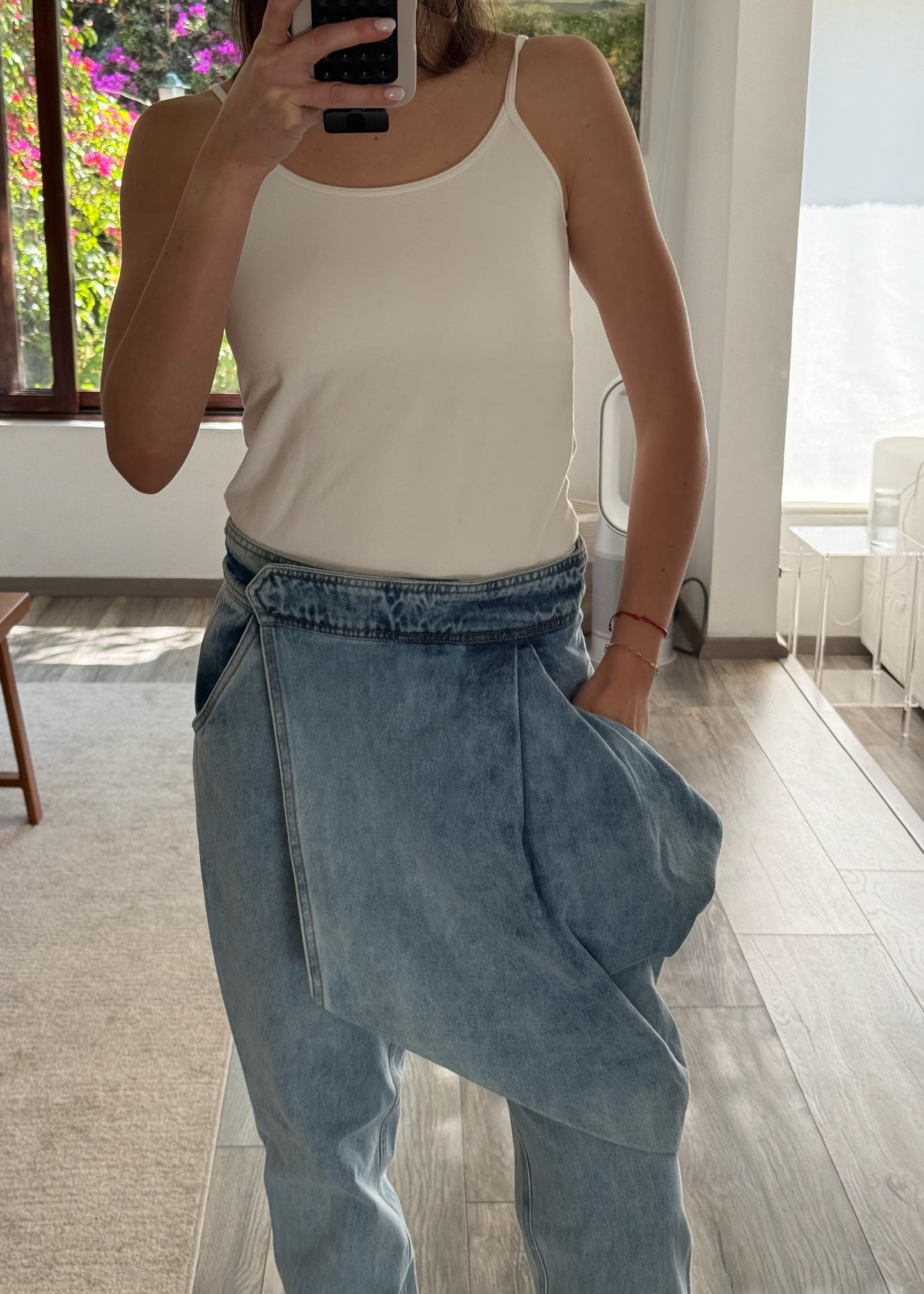 JEANS CON TIPO FALDA