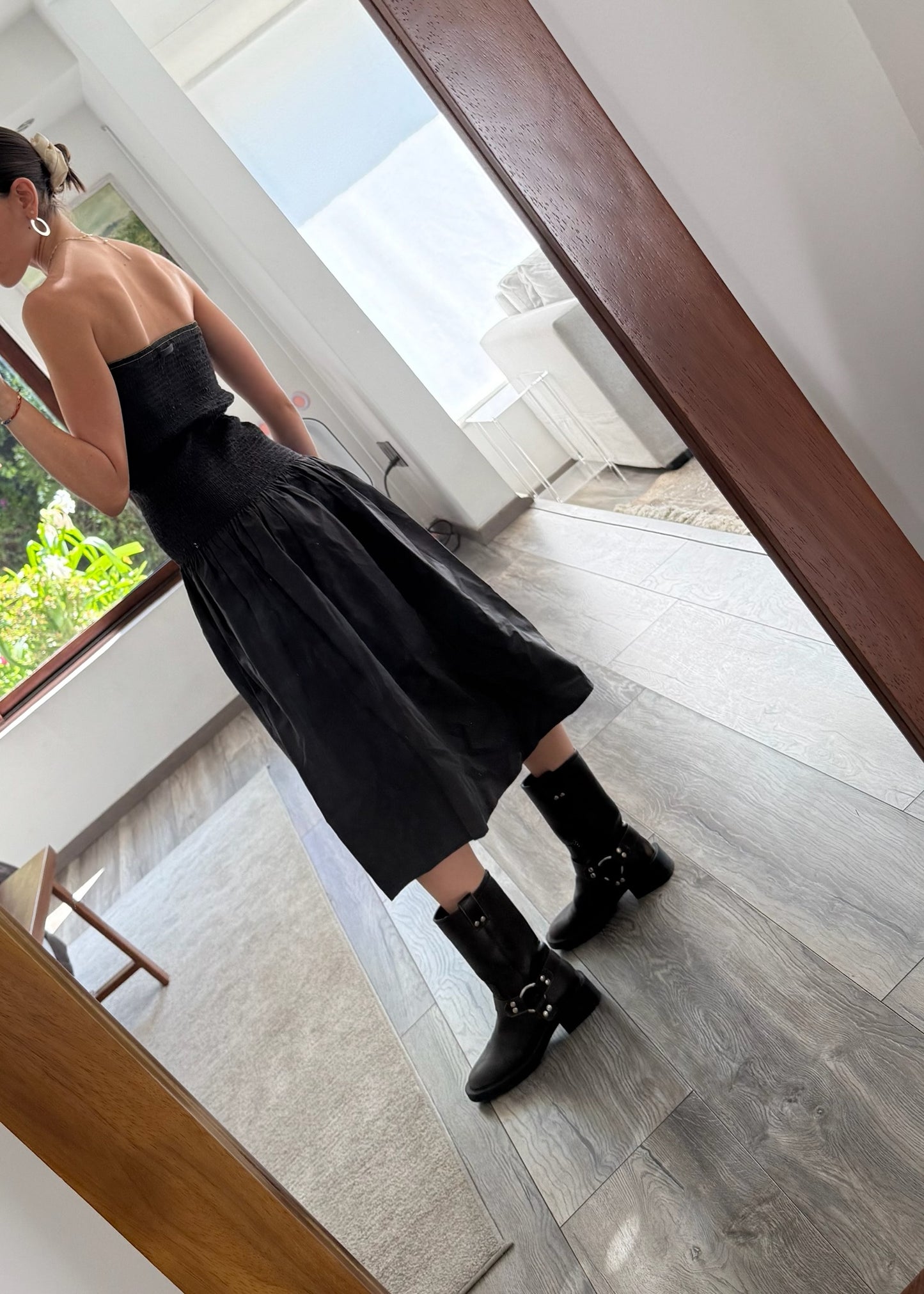VESTIDO STRAPLESS RUCHED GRIS
