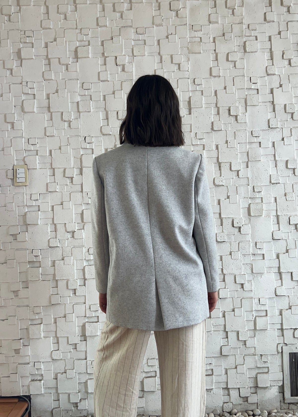 ABRIGO FIT OVERSIZED GRIS