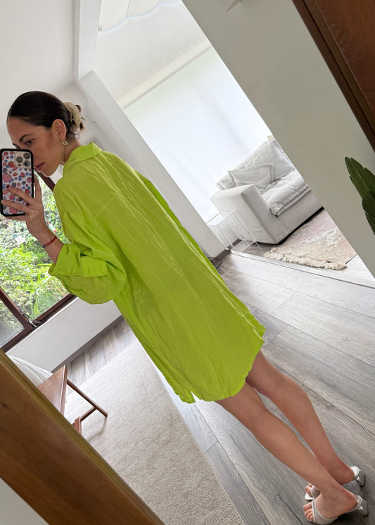 VESTIDO DE TIPO CAMISA VERDE