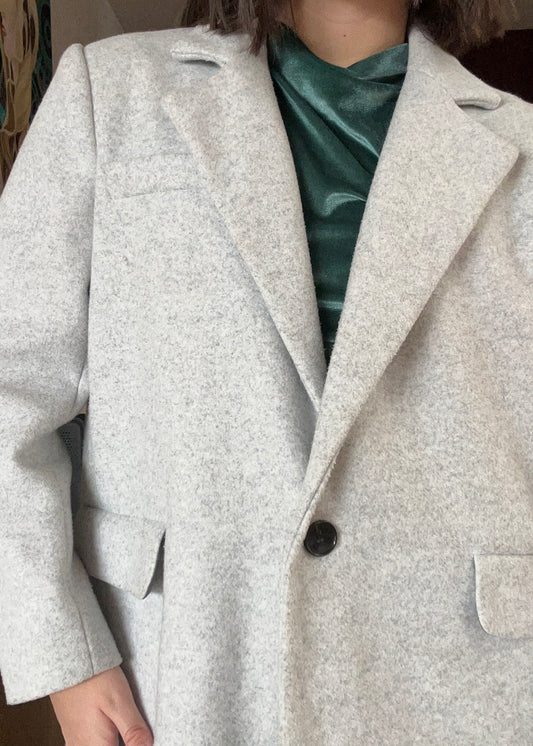 ABRIGO FIT OVERSIZED GRIS