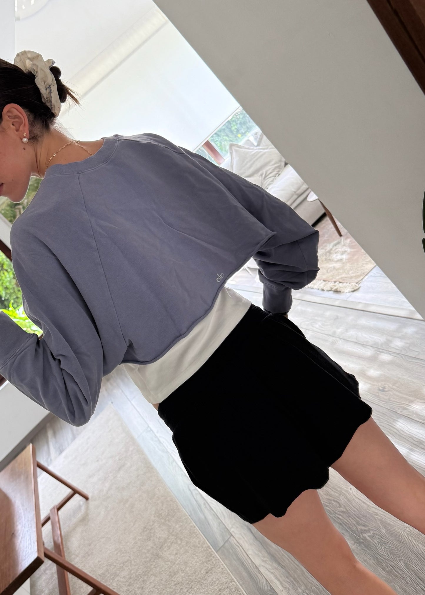 SUDADERA CROPPED MORADA