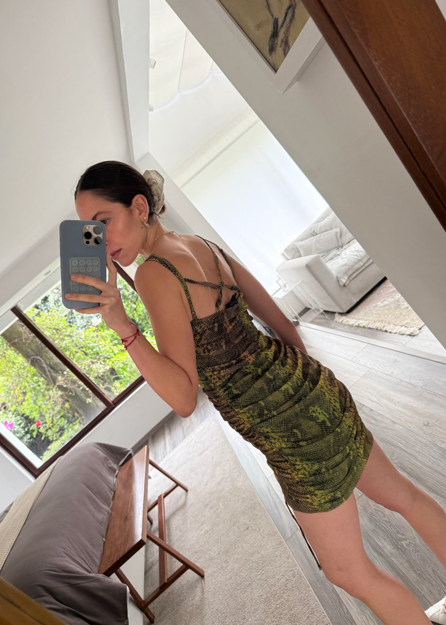 VESTIDO MINI CON PRINT DE SERPIENTE