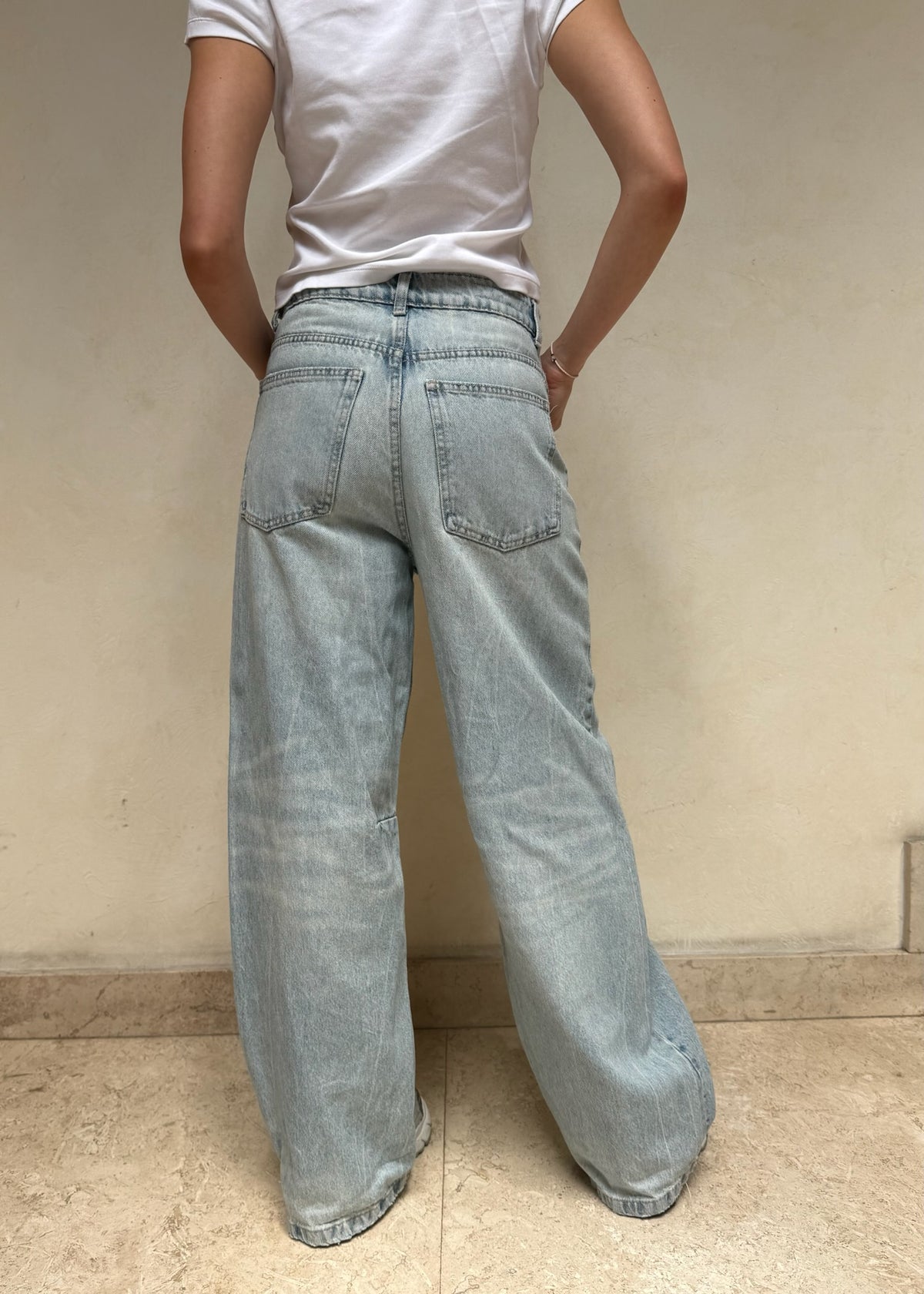 JEANS BARREL AZUL CLARO