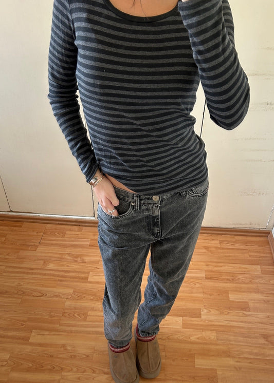 JEANS DESLAVADOS MOM FIT