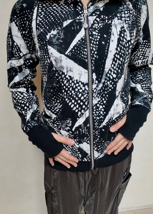 HOODIE CON CIERRE B&W