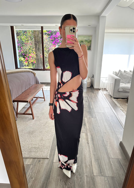 VESTIDO CON PRINT FLORAL Y CUT OUT