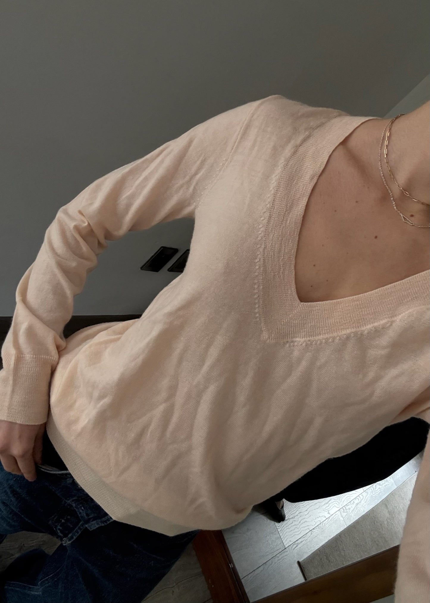 SUÉTER V NECK DE LANA