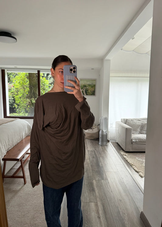 TOP MANGA LARGA DRAPEADO CAFÉ