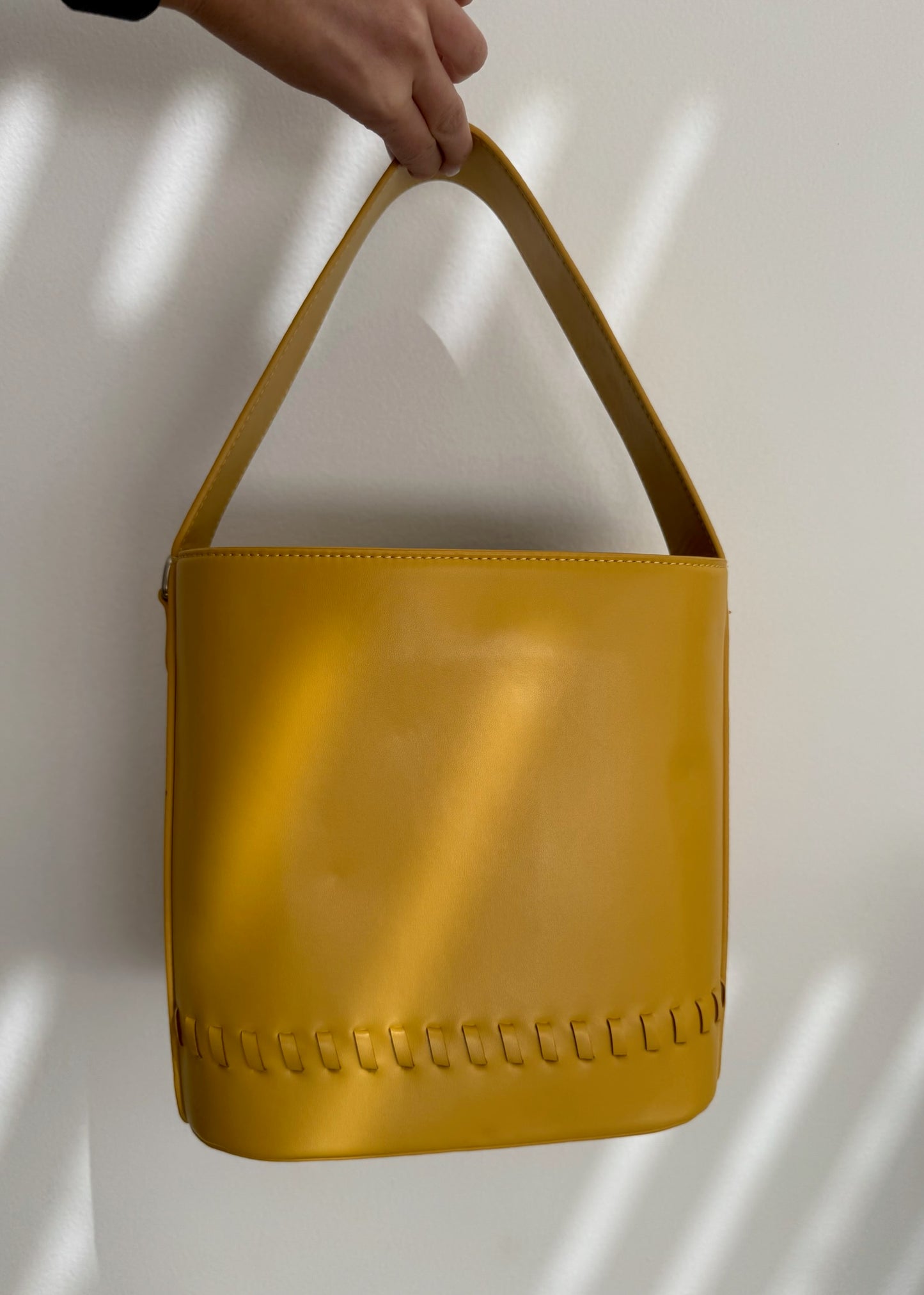 HANDBAG AMARILLA DE PIEL