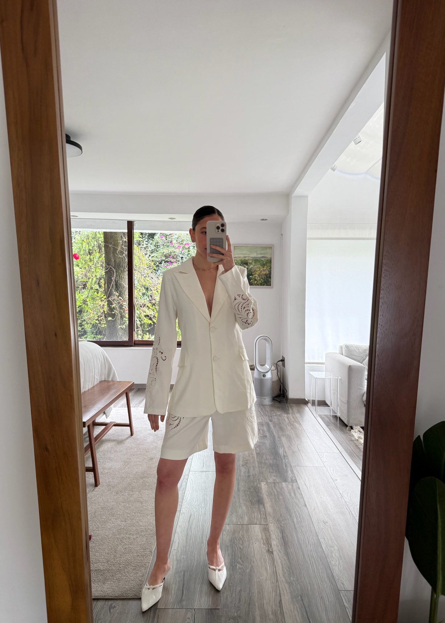 SET DE SACO Y SHORT BLANCO
