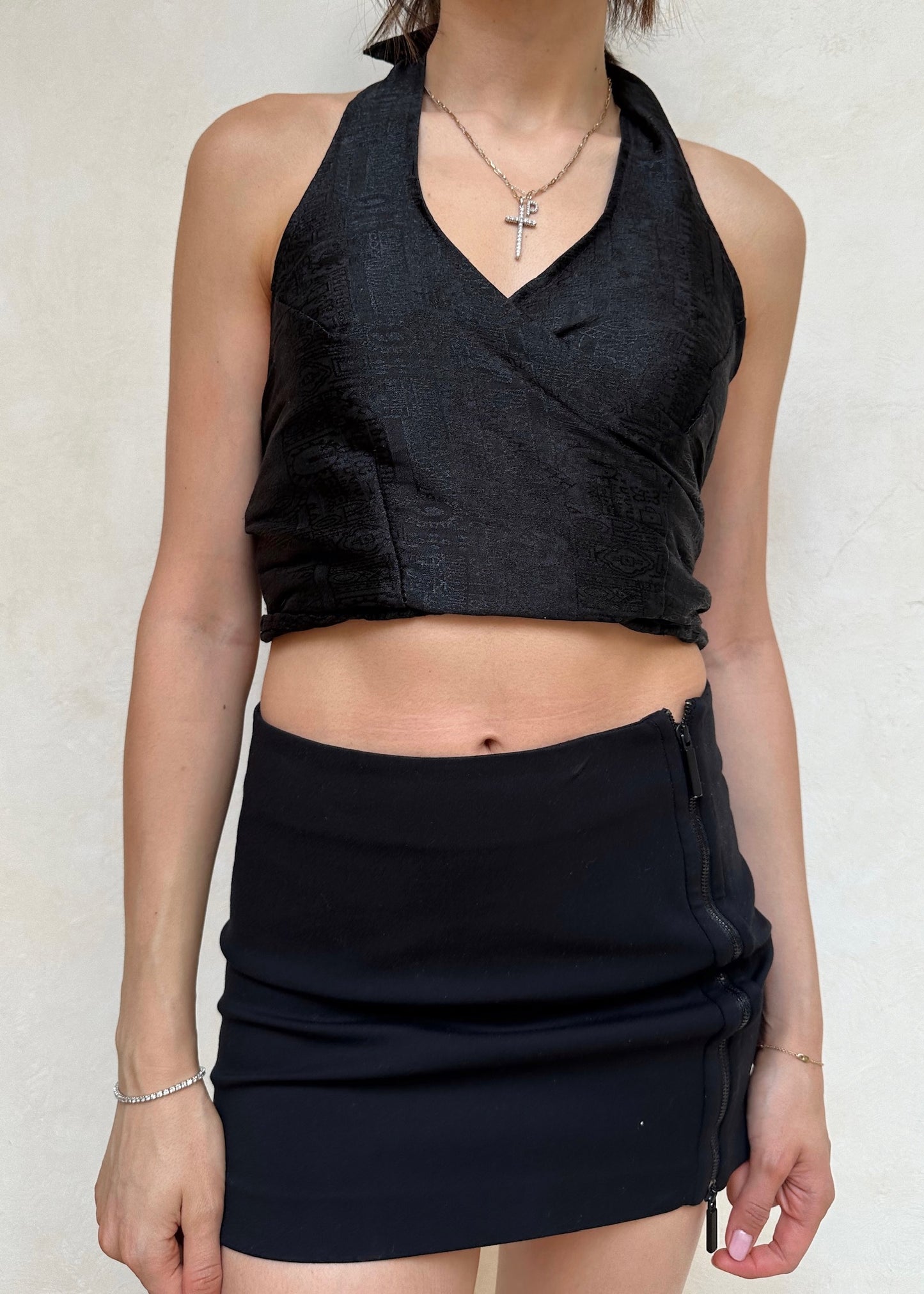 BLACK BANDANA TOP