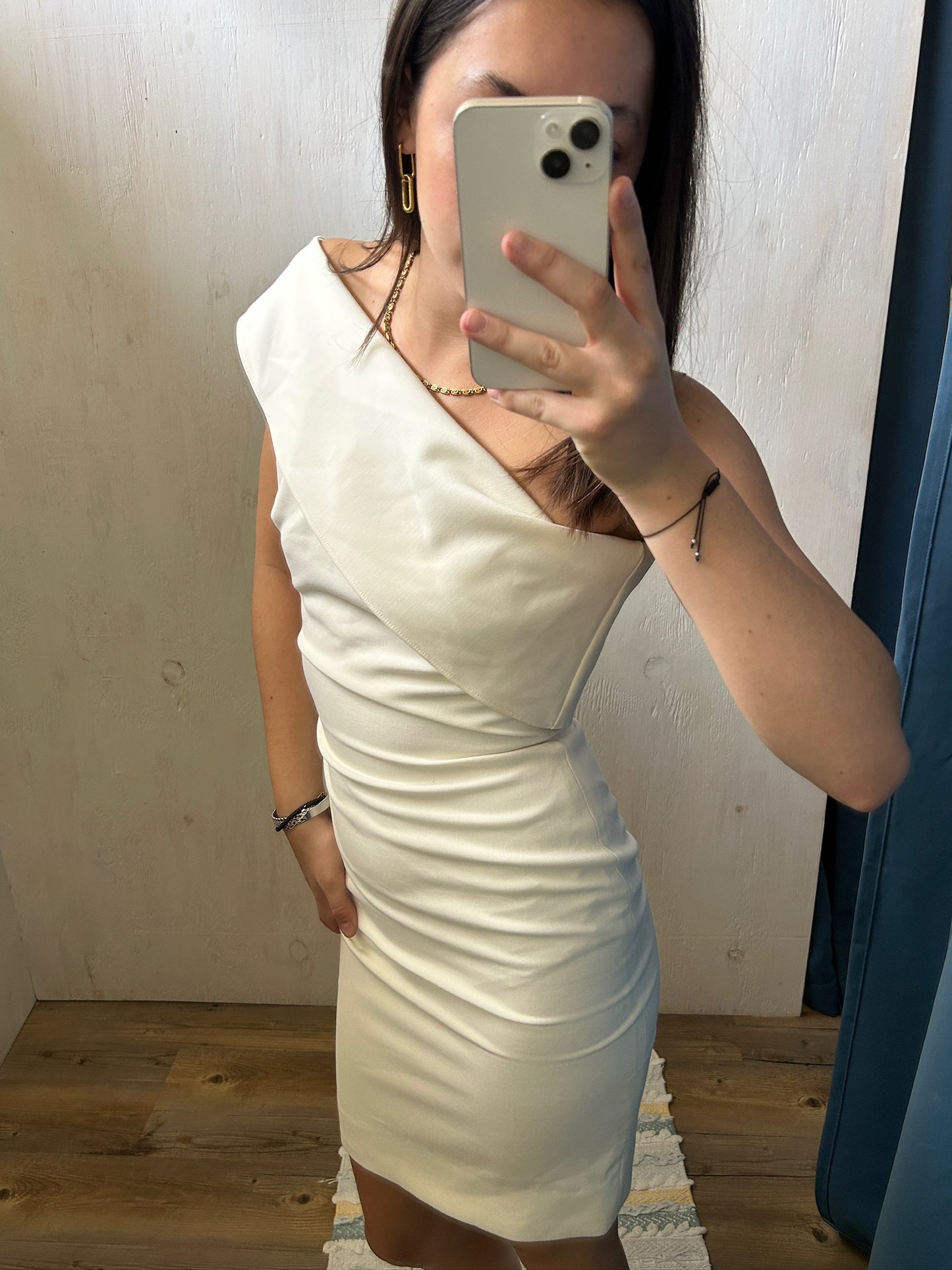 VESTIDO BLANCO ASIMÉTRICO