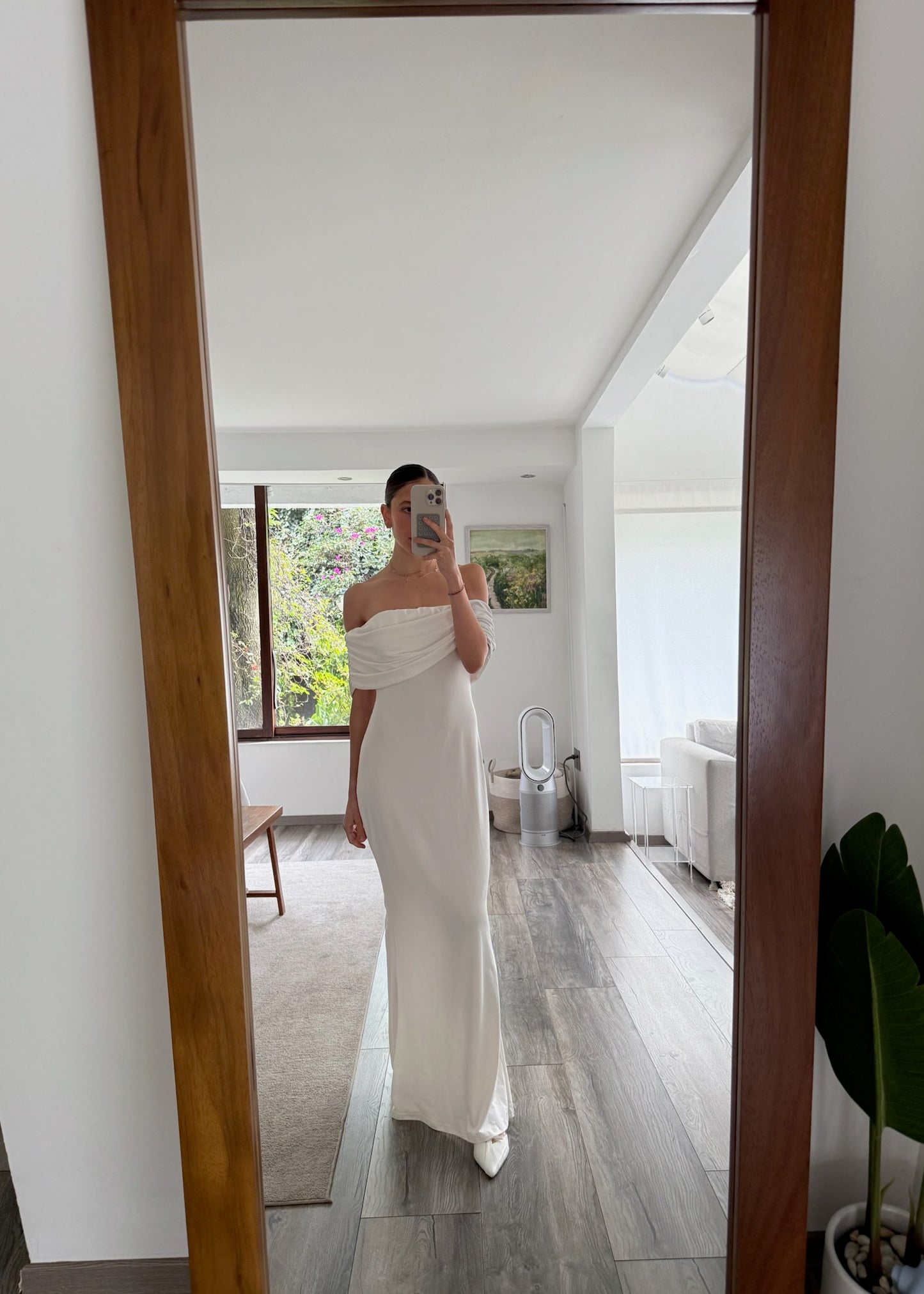VESTIDO OFF THE SHOULDER