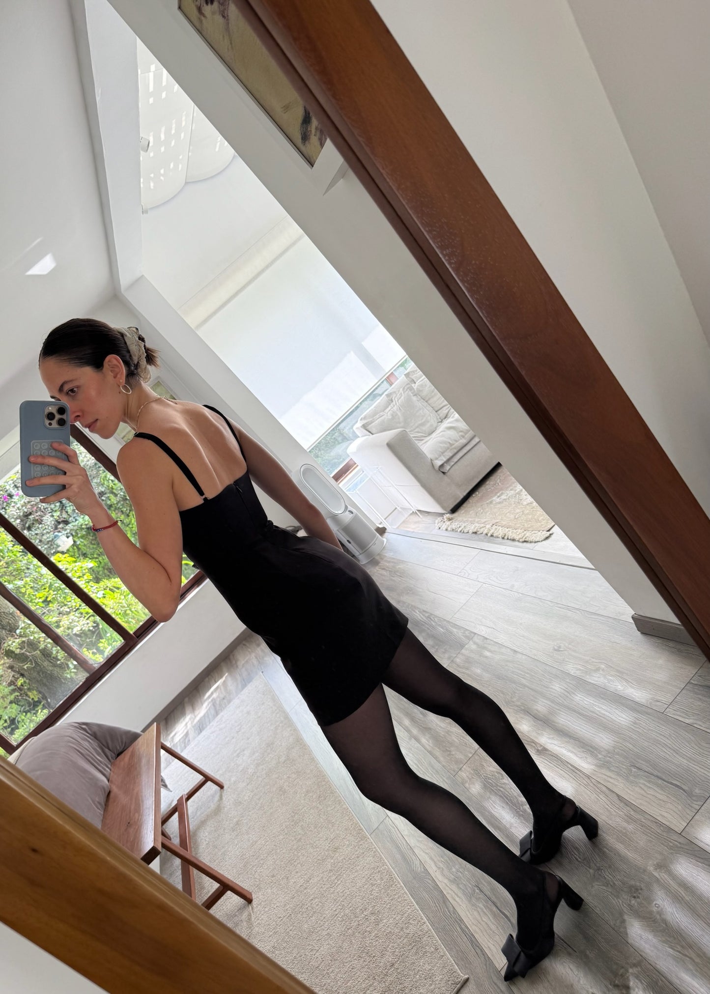 VESTIDO MINI CON MOÑOS SPARKLY