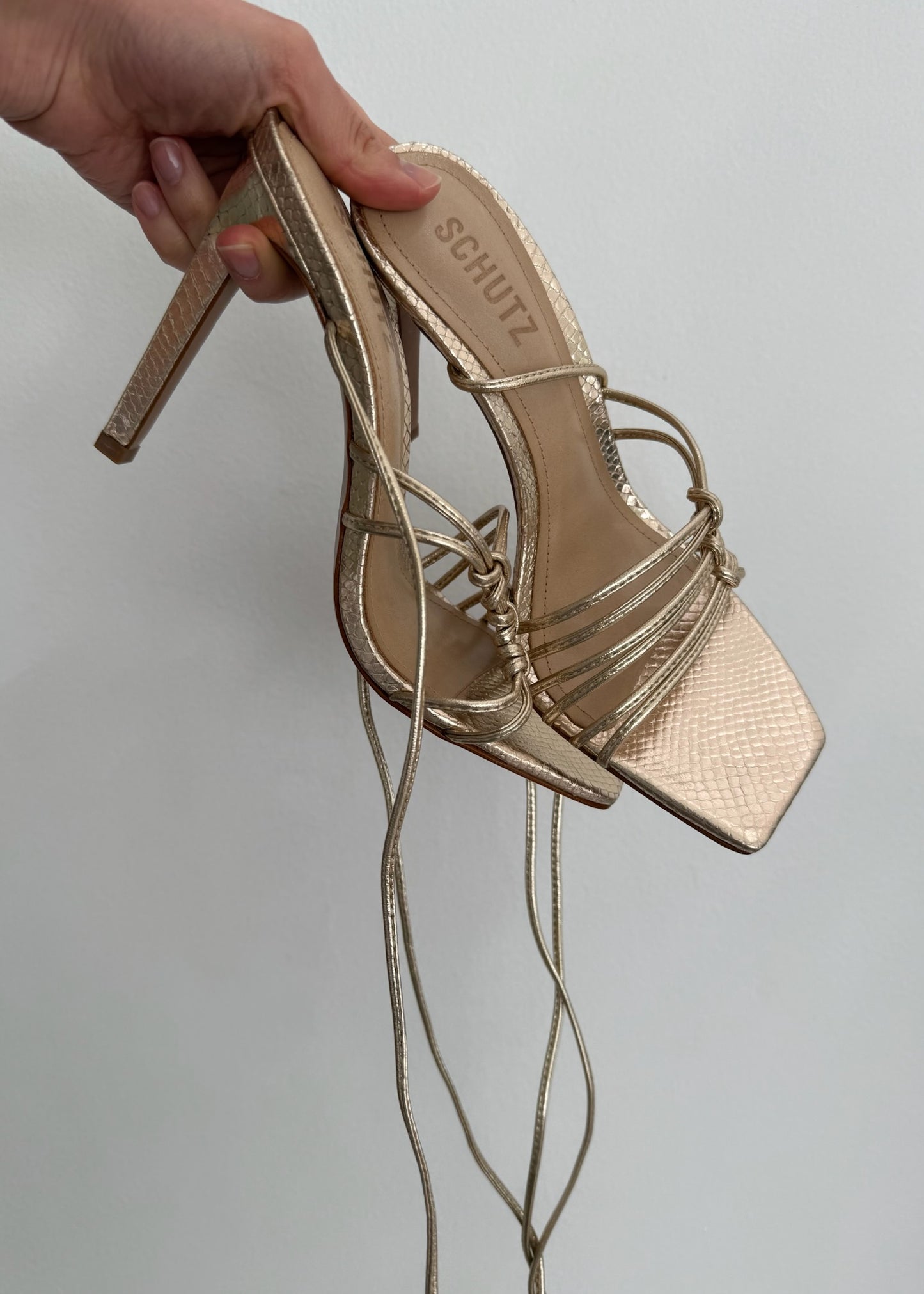 HEELED SANDALS DORADAS