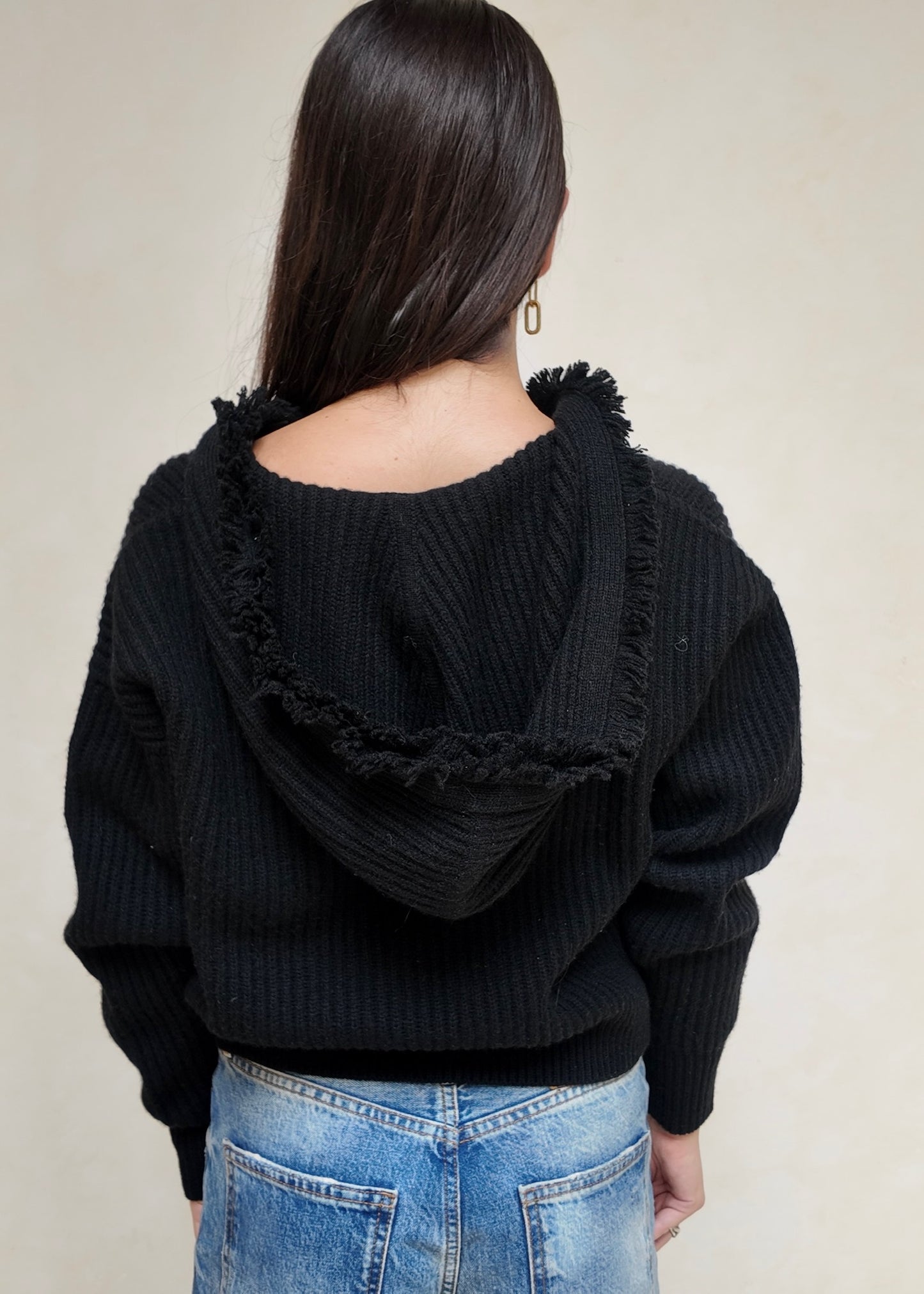 SUÉTER V NECK CON GORRO