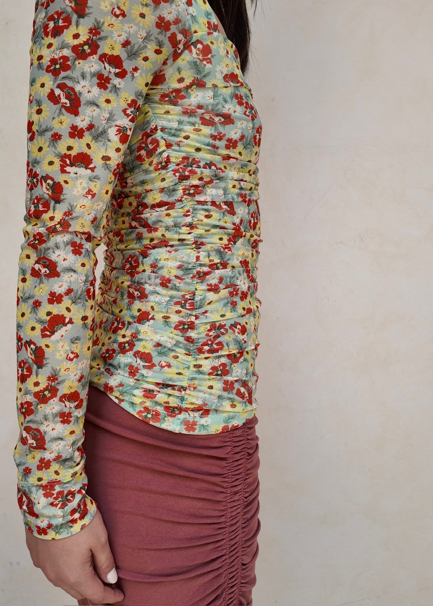 TOP RUCHED FLOREADO