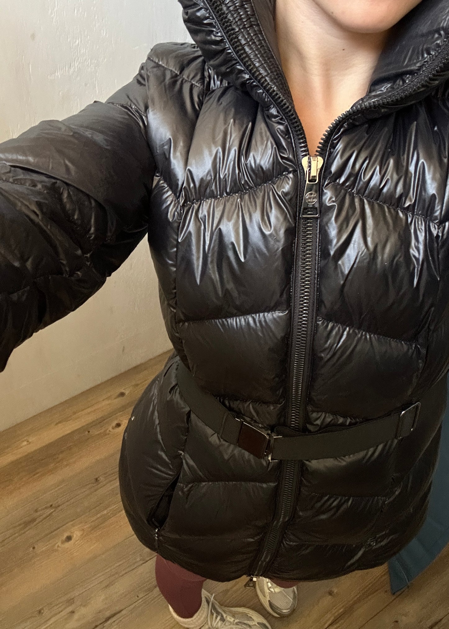 CHAMARRA PUFFER CON CINTURÓN