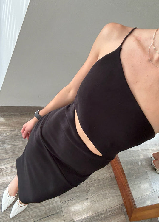 VESTIDO MIDI ONE SHOULDER CON CUT OUT