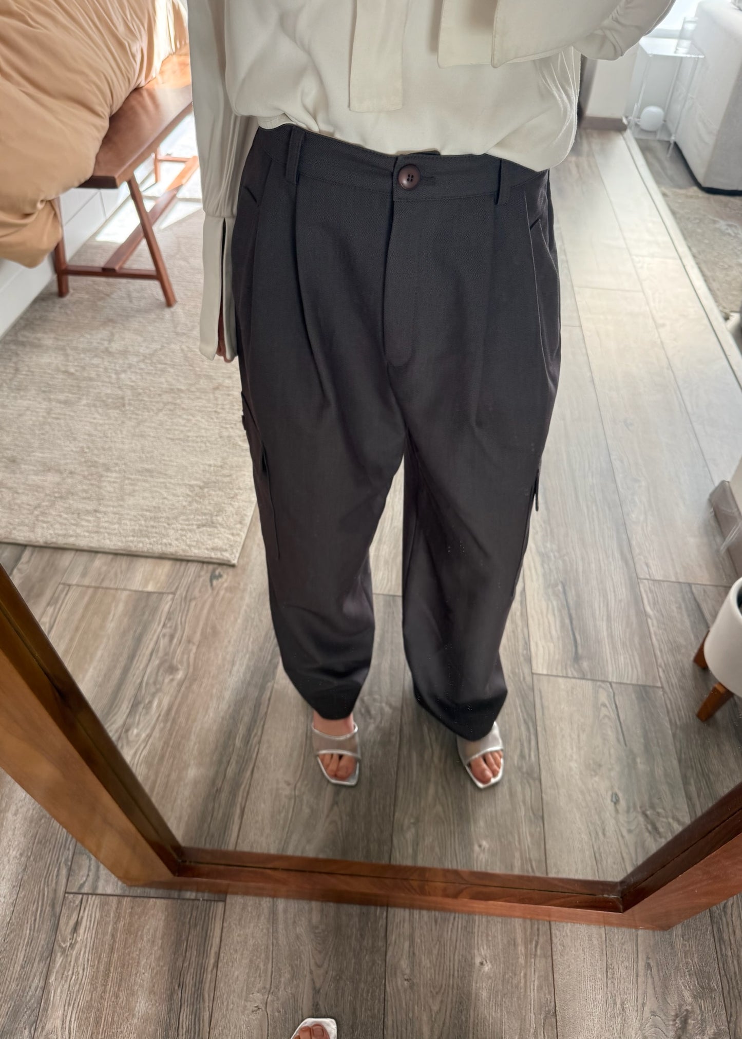 PANTALÓN CARGO GRIS