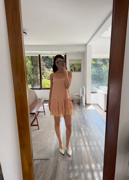 VESTIDO ROSA PALO CON ENCAJE