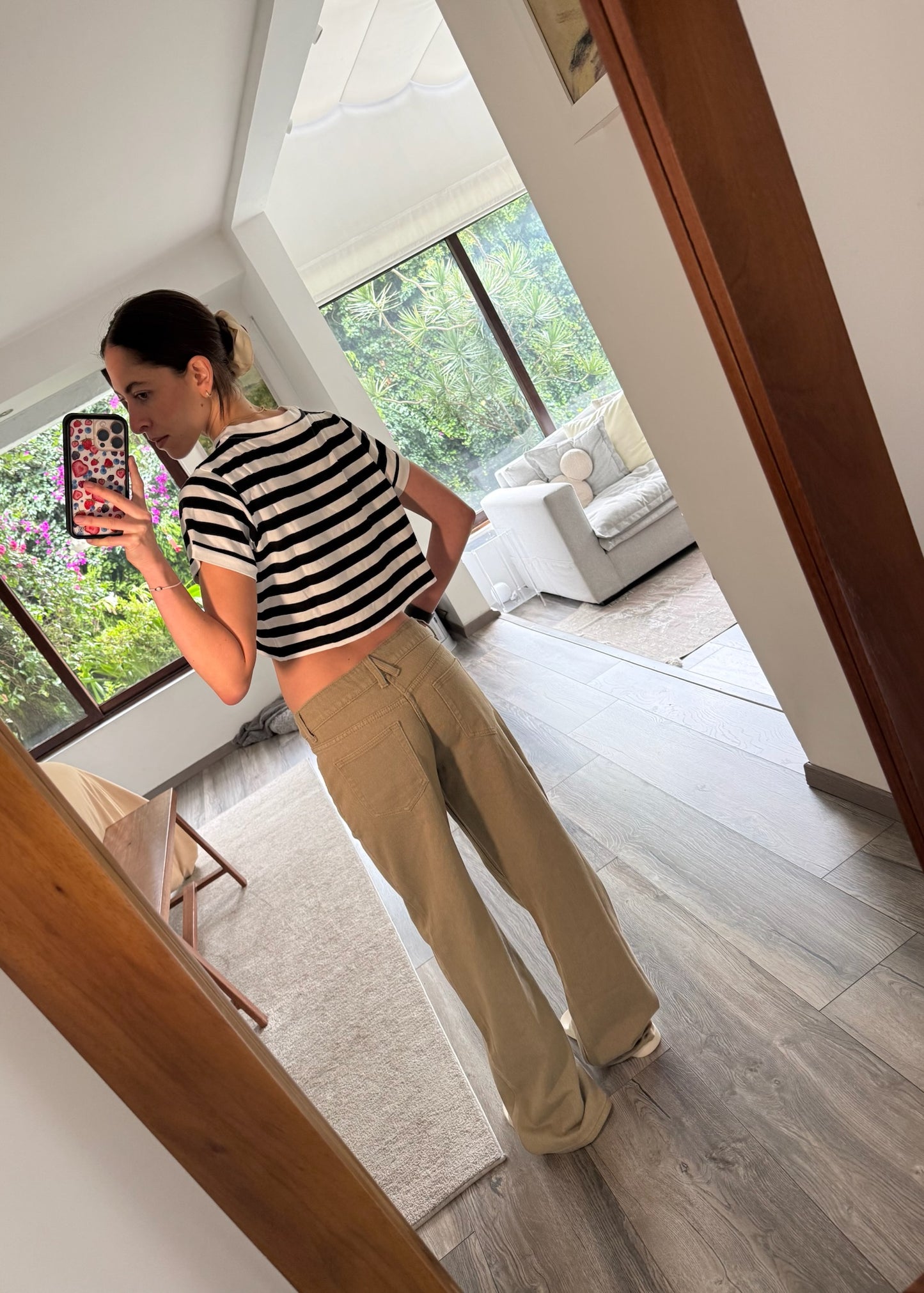 JEANS BEIGE BÁSICOS