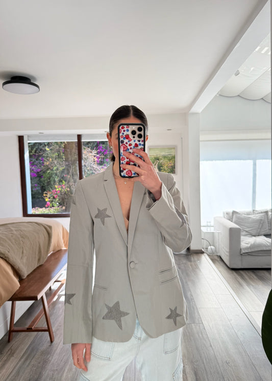 BLAZER GRIS CON ESTRELLAS